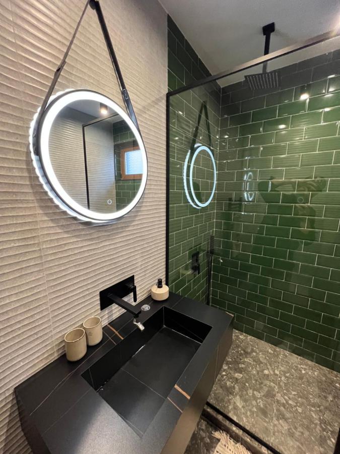 Katarino Spa Chalet ラズロク エクステリア 写真